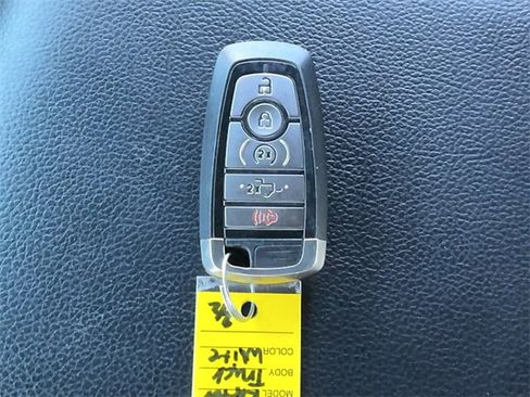 Used 2020 Ford F150 Raptor w/ Equipment Group 802A Luxury image 30