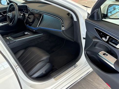New 2026 Mercedes-Benz E 350 4MATIC Sedan image 24