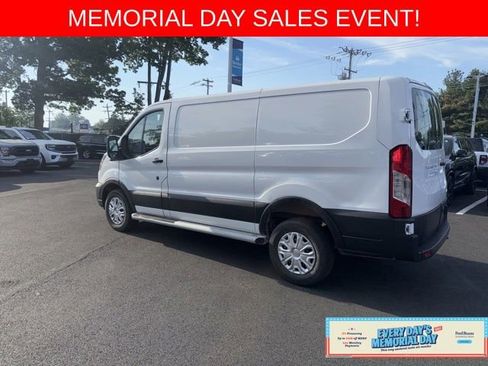 Used 2024 Ford Transit 250 Low Roof w/ Exterior Upgrade Package RWD image 5