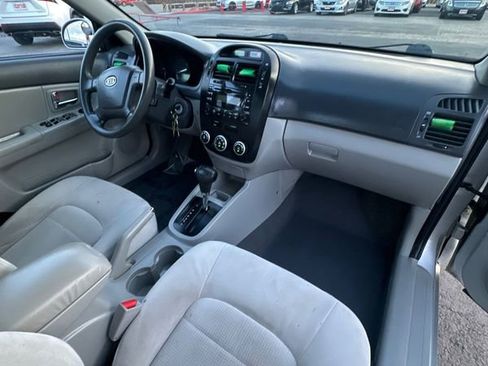 Used 2008 Kia Spectra EX image 5
