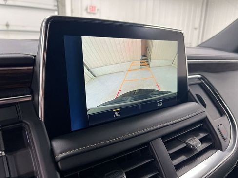 Used 2024 Chevrolet Tahoe Premier AWD/4WD image 19