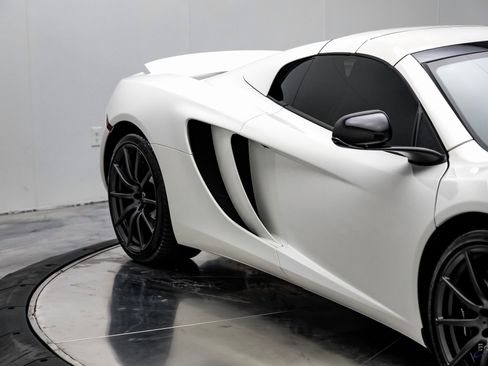 Used 2013 McLaren MP4-12C Spider image 34