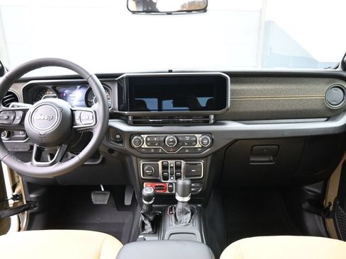 New 2026 Jeep Gladiator Willys AWD/4WD image 25