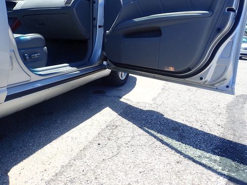 Used 2006 Toyota Avalon Limited FWD image 27