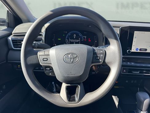 Used 2026 Toyota Camry LE image 12