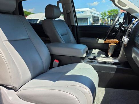 Used 2010 Toyota Tundra Platinum AWD/4WD image 13