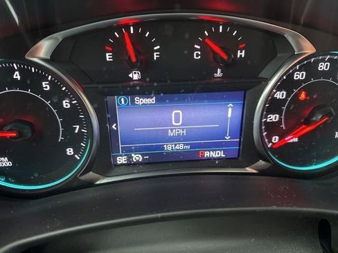 Used 2022 Chevrolet Equinox RS image 12