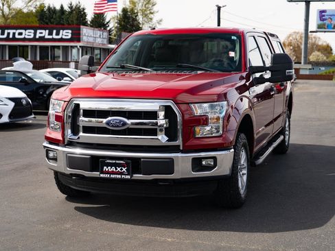 Used 2016 Ford F150 XLT w/ Trailer Tow Package image 4