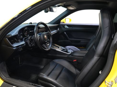 Used 2020 Porsche 911 Carrera 4S w/ Sport Package AWD/4WD image 27
