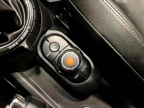 Used 2016 MINI Cooper S FWD image 34