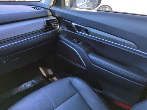 Used 2023 Kia Telluride SX image 16