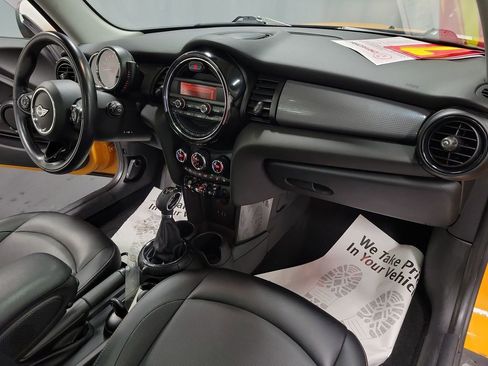 Used 2015 MINI Cooper 2-Door Hardtop image 23