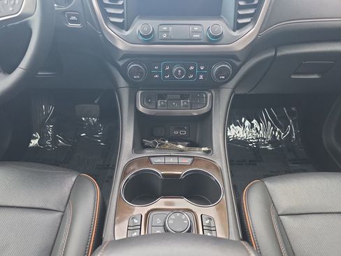 Used 2023 GMC Acadia AT4 w/ Technology Package image 13