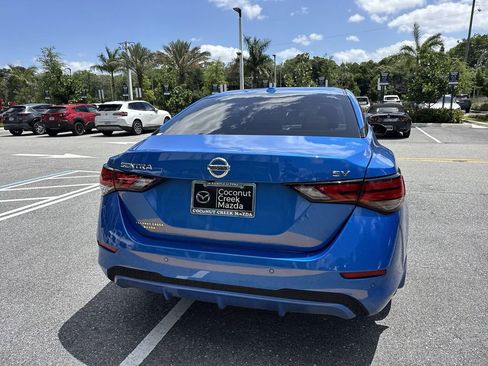 Used 2022 Nissan Sentra SV w/ SV Premium Package FWD image 25