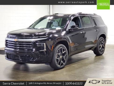 New 2025 Chevrolet Traverse High Country FWD image 1