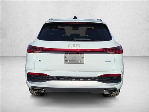 Certified 2025 Audi Q5 Premium w/ Convenience Package image 7