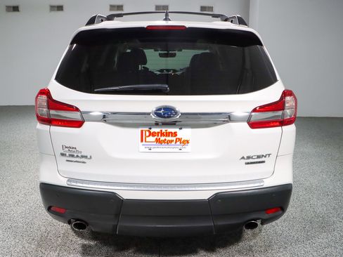 Used 2022 Subaru Ascent Limited w/ Technology Package image 8