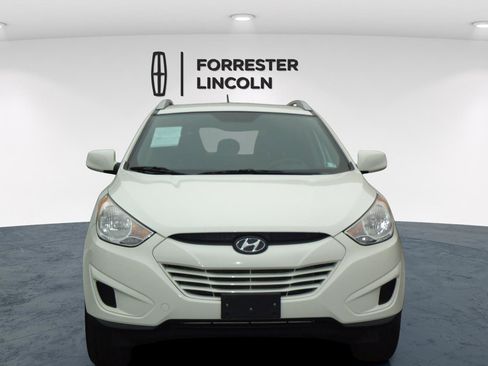 Used 2011 Hyundai Tucson GLS image 8