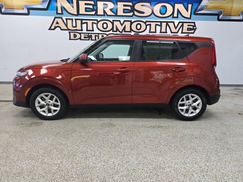 Used 2020 Kia Soul S image 4