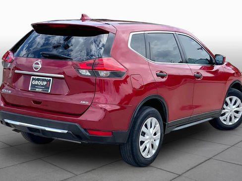 Used 2017 Nissan Rogue S AWD/4WD image 12