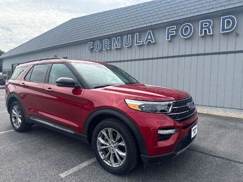 Certified 2023 Ford Explorer XLT w/ Equipment Group 202A AWD/4WD image 1