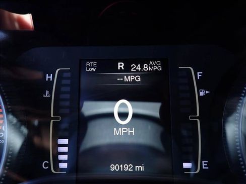 Used 2018 Jeep Cherokee Latitude Plus w/ Cold Weather Group AWD/4WD image 23