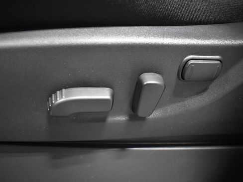 New 2025 Nissan Frontier PRO-4X image 17