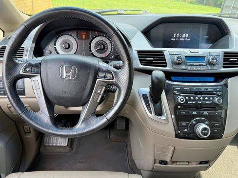 Used 2011 Honda Odyssey Touring image 10