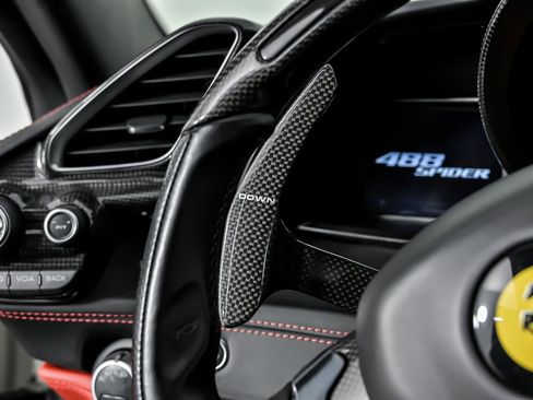 Used 2018 Ferrari 488 Spider image 35