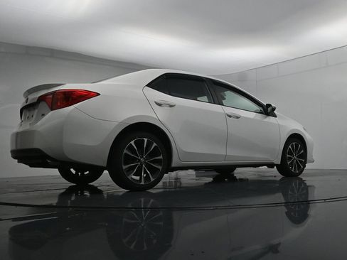 Used 2019 Toyota Corolla SE FWD image 23