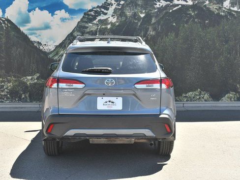 Certified 2023 Toyota Corolla Cross LE w/ Moonroof Package AWD/4WD image 10