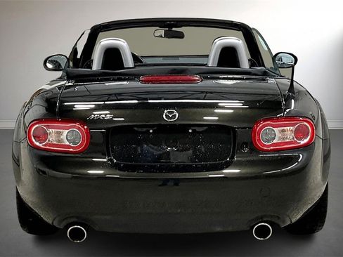 Used 2013 MAZDA MX-5 Miata Sport image 6