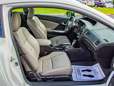 Used 2015 Honda Civic EX-L image 18