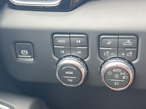 New 2026 GMC Sierra 3500 Denali image 21