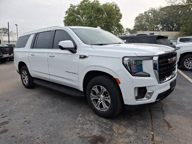 Used 2021 GMC Yukon XL SLE AWD/4WD image 3