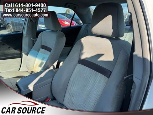 Used 2012 Toyota Camry LE image 13