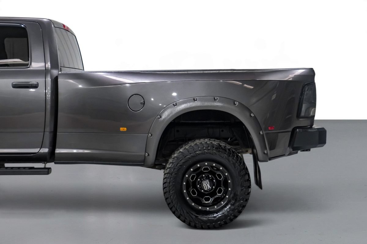 Used 2015 RAM 3500 Tradesman w/ Chrome Appearance Group AWD/4WD image 11
