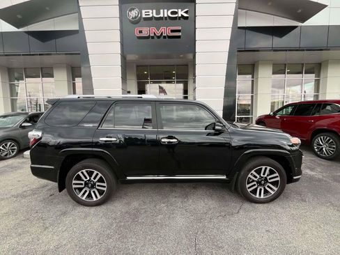Used 2021 Toyota 4Runner Limited AWD/4WD image 2