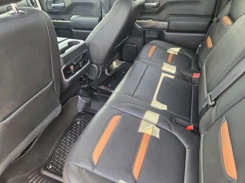 Used 2021 GMC Sierra 1500 AT4 w/ AT4 Preferred Package AWD/4WD image 11