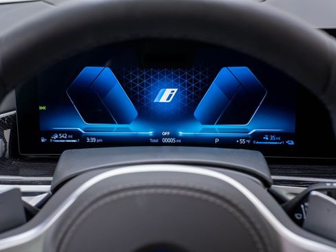 New 2026 BMW X5 xDrive50e w/ Executive Package image 23