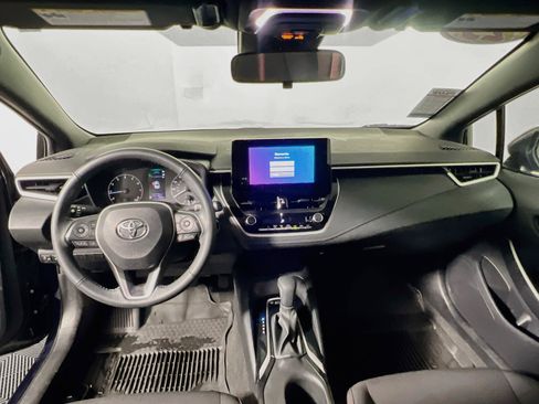 Used 2023 Toyota Corolla SE FWD image 30