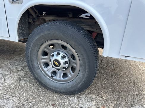 Used 2020 Chevrolet Silverado 2500 W/T w/ WT Convenience Package image 15