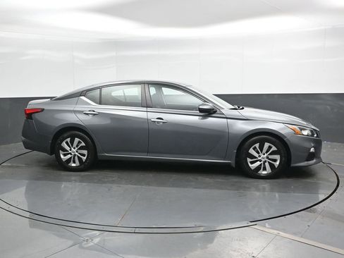 Used 2020 Nissan Altima 2.5 S FWD image 5