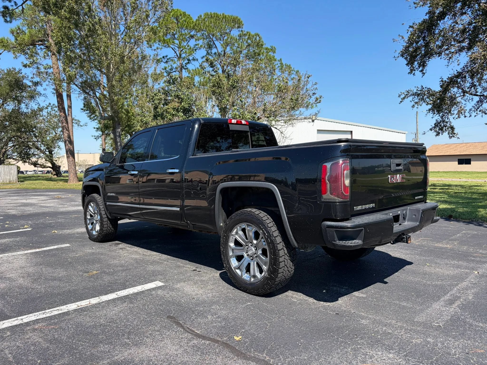 Used 2018 GMC Sierra 1500 Denali w/ Denali Ultimate Package AWD/4WD image 5