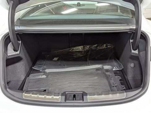 Used 2025 Porsche Taycan image 17