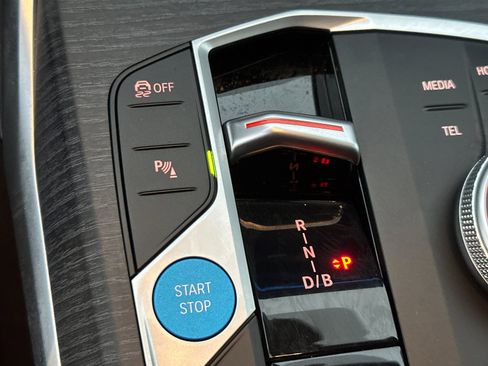 Used 2025 BMW i4 eDrive40 w/ Driving Assistance Package image 20