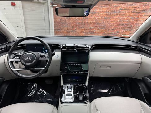 Used 2023 Hyundai Tucson Limited AWD/4WD image 12