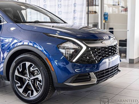 Used 2023 Kia Sportage EX image 4