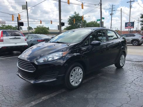Used 2018 Ford Fiesta S FWD image 4