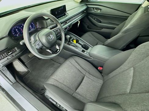 Certified 2025 Honda Accord SE image 14